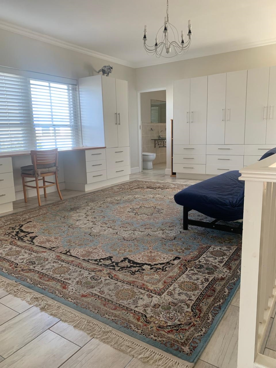 4 Bedroom Property for Sale in Goose Valley Western Cape
